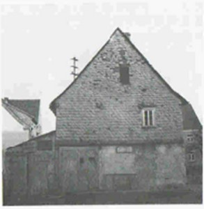Altes Rathaus (1742-1962) mit Spritzenhaus